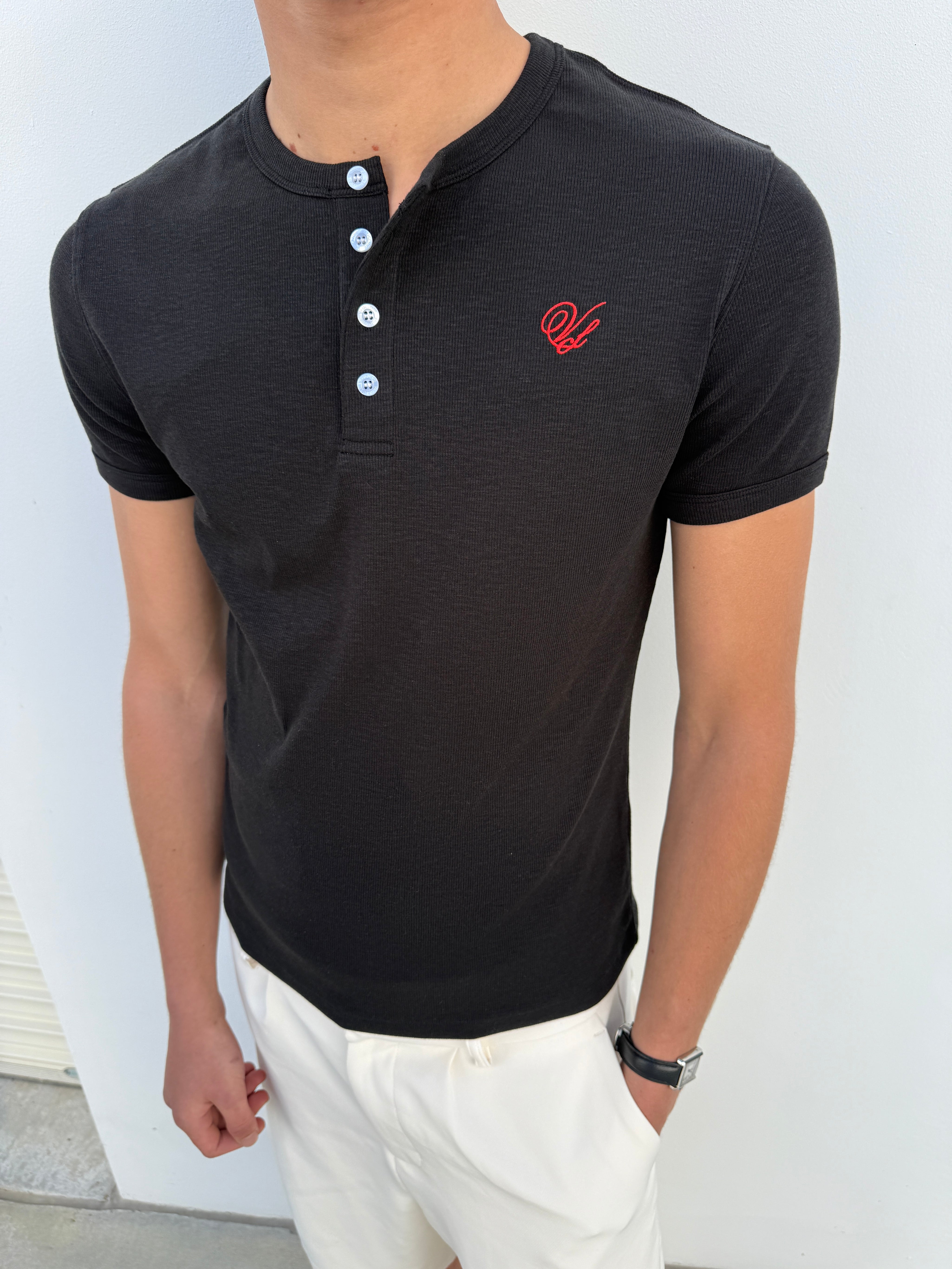 Short Sleeve Henley Shirt - Black