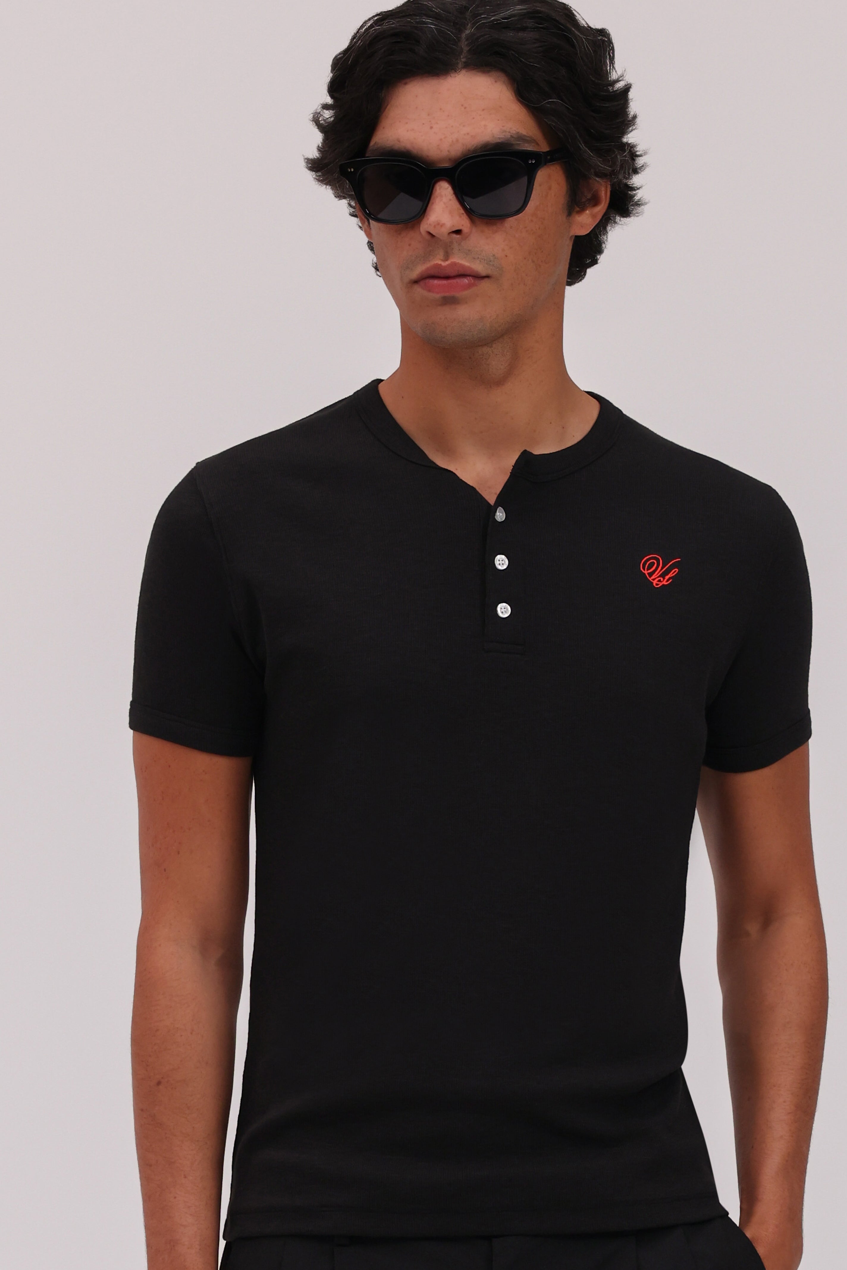 Short Sleeve Henley Shirt - Black